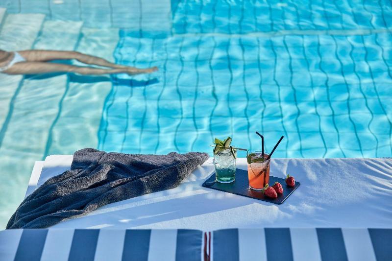 Mr. And Mrs. White Paros - Small Luxury Hotels Of The World Exterior photo
